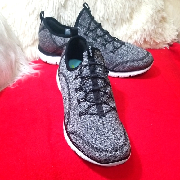 SKECHERS MEMORY FOAM SNEAKERS - Picture 1 of 11